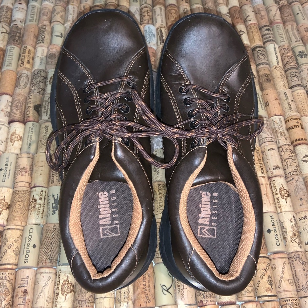 Alpine Design real leather hiking shoes